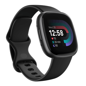 Fitbit Versa 4 Grafit aluminiumskasse med sort rem
